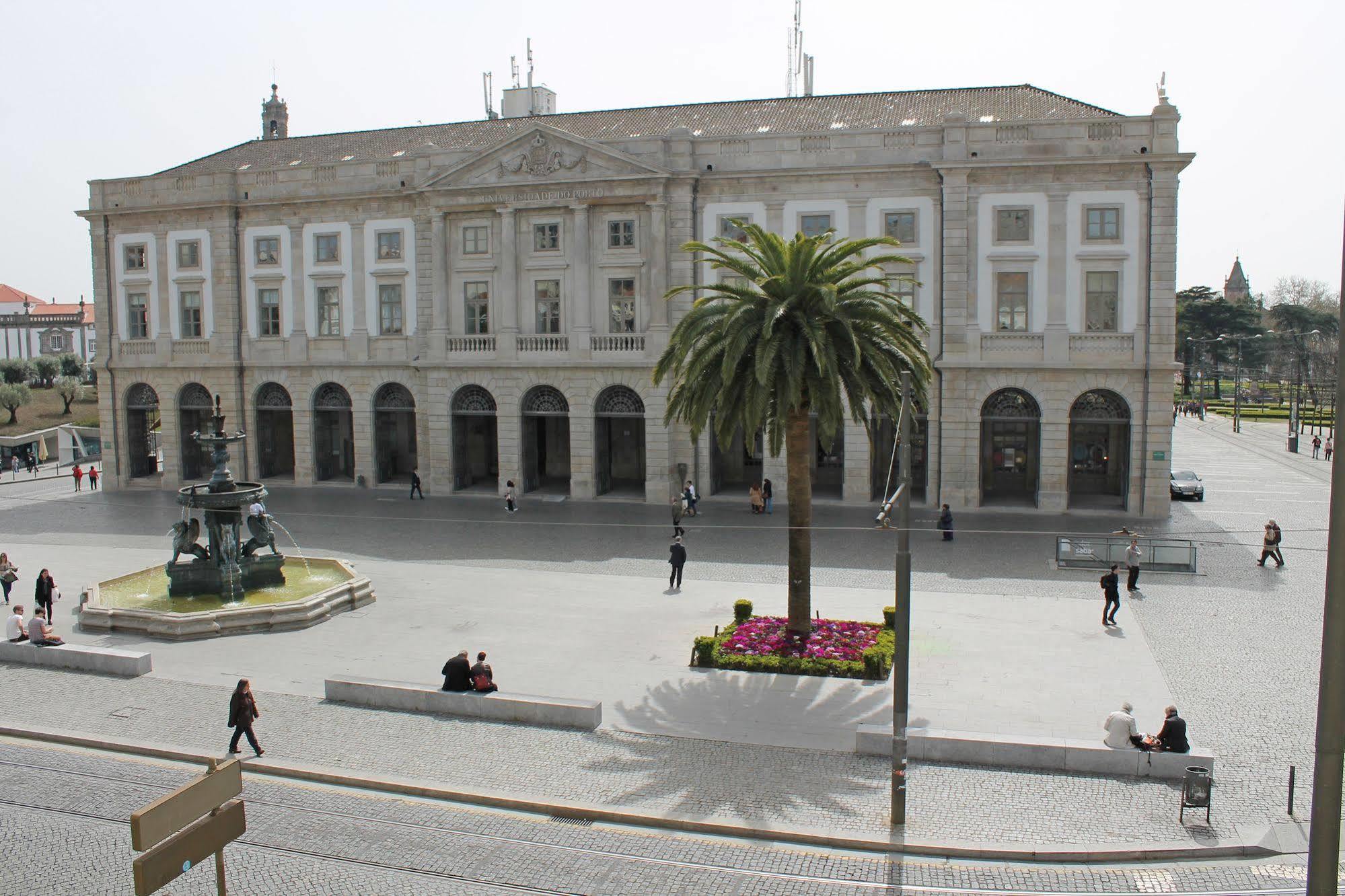 Pensión Franca 2*